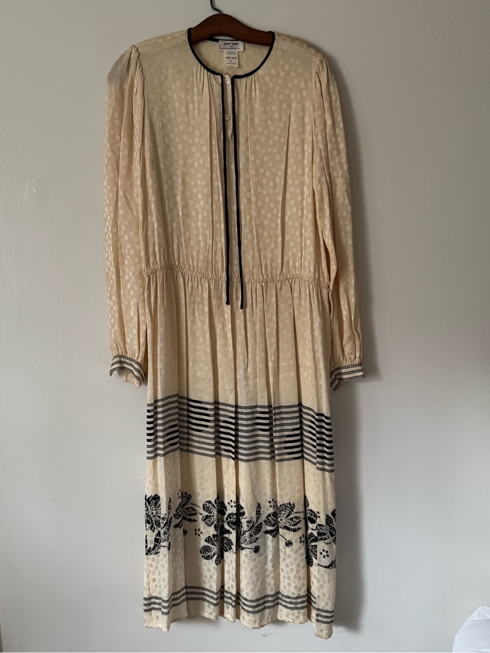 Vintage John Yang Bell Sleeve 100% Silk Jacquard Printed Dress.